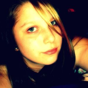 Meet your Posher, Brooke